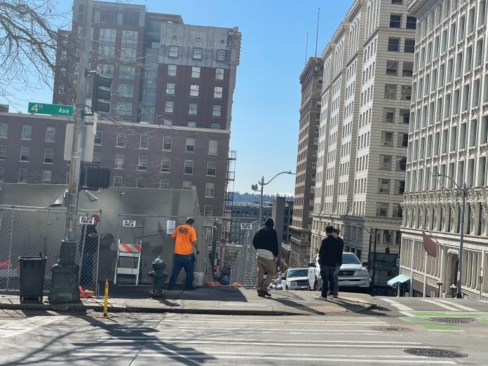hard fencing at 4th and Columbia