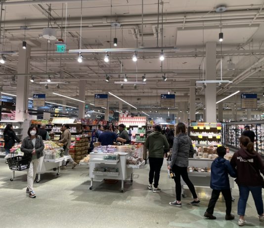 What We’re Reading: Out of Touch, Deep Cuts Needed, and Rebridging the Columbia