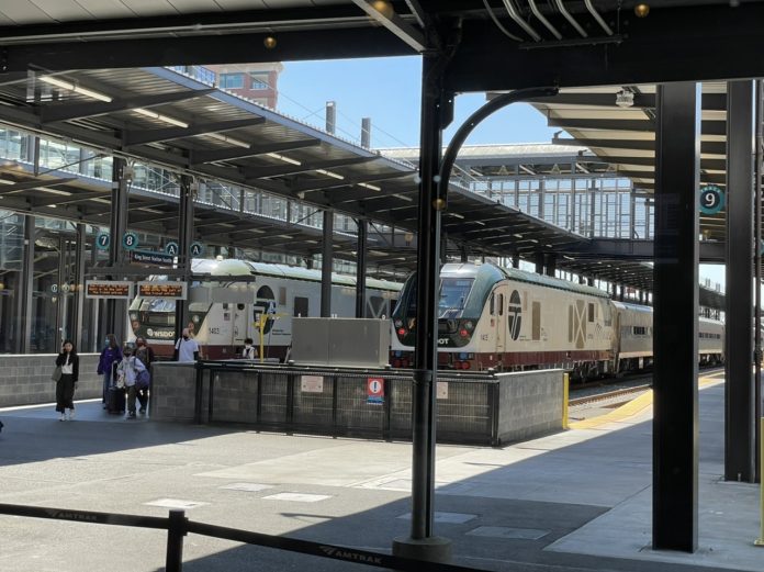 Amtrak Cascades at King Street Station