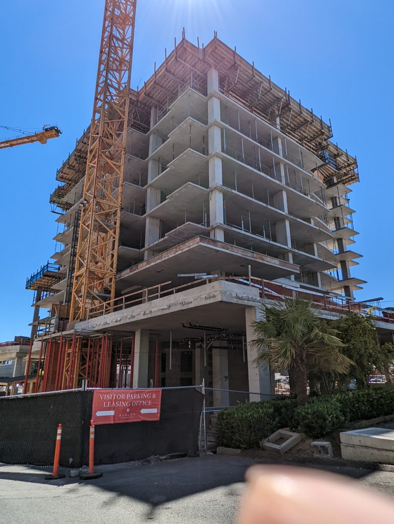 Avenue Bellevue West construction site