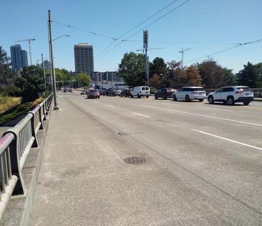 Railings Instead of More Walking and Biking Space Planned on NE 45th Street Overpass