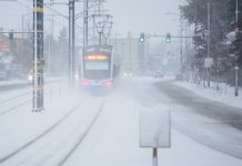 Bus Service Suspended, Only Light Rail Forging On As Seattle Area Blanketed in Ice