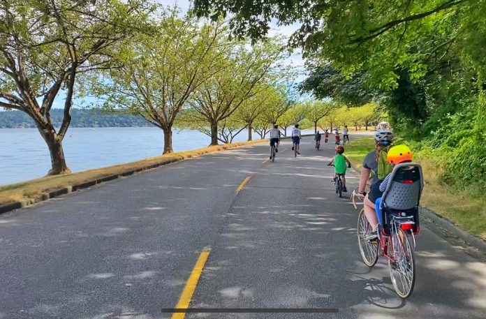 Lake Washington Blvd