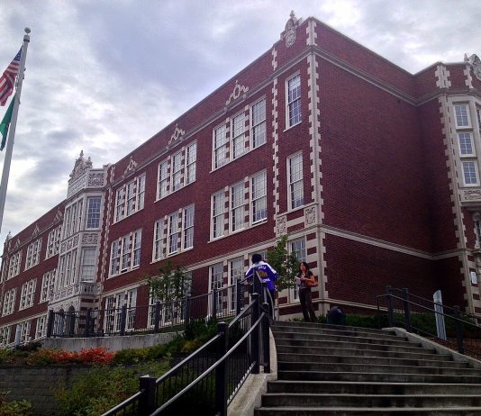 Seattle School Board Rejects Bringing Police Officer Back to Garfield