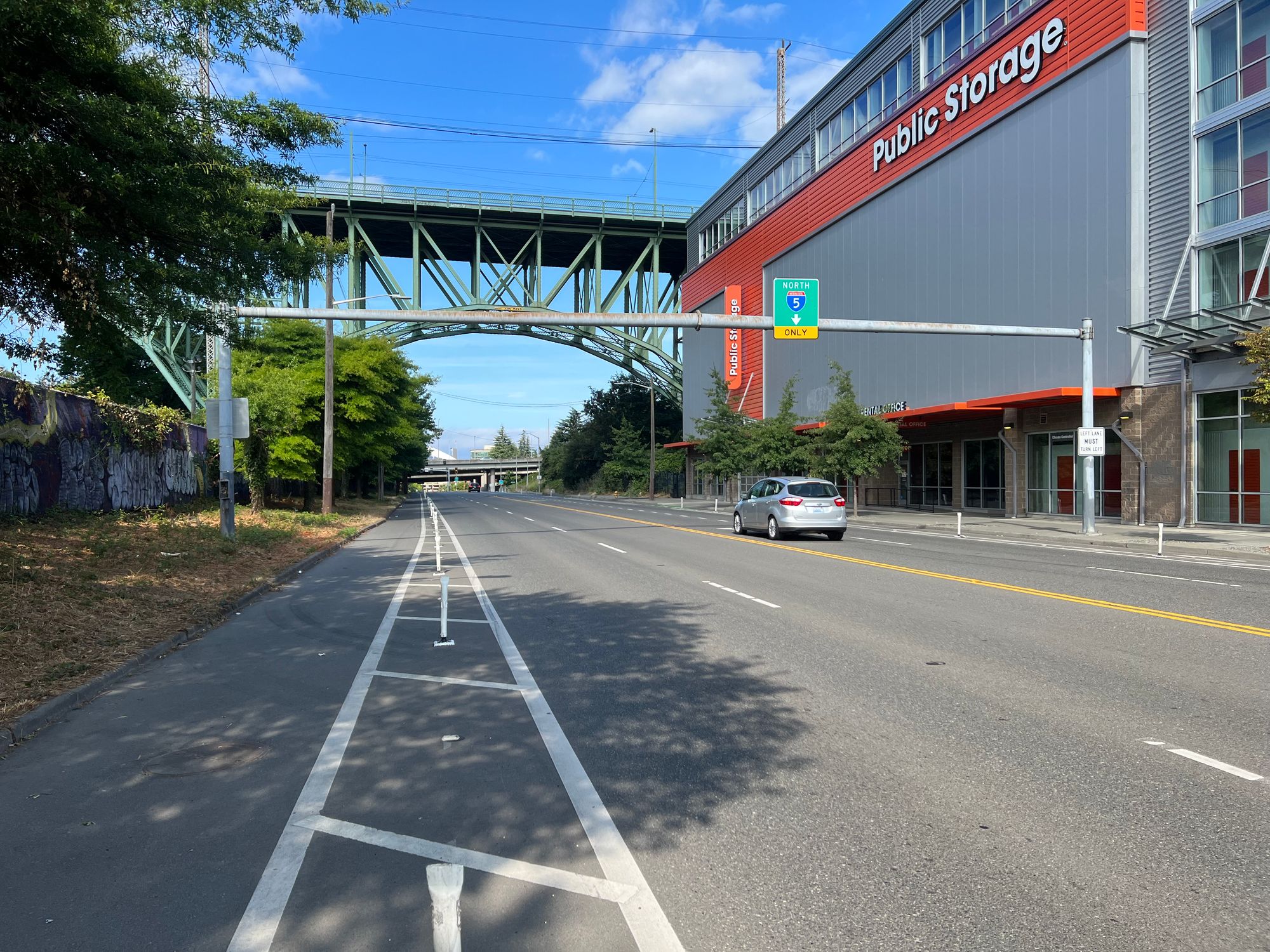 A bike lane on South Dearborn St