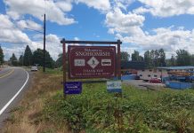 Cities in Snohomish County Plan to Become More Bicycle-Friendly The sign along the road saying Snohomish is bicycle-friendly.