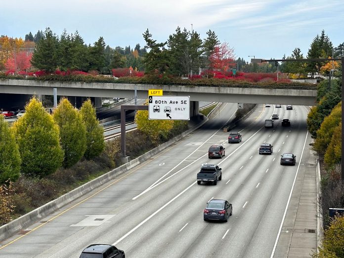 i-90 traffic under the Mercer Island lid at the HOV off-ramp to the island.