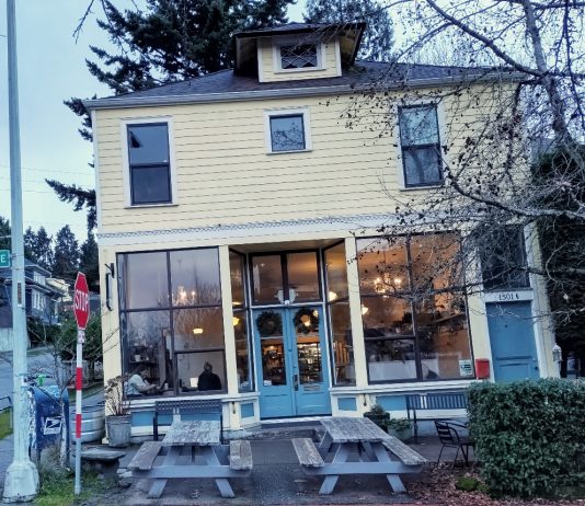 Legislature Advances Proposal Allowing Cafes in More Neighborhoods