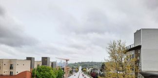 The view of Aurora looking south toward the downtown skyline.