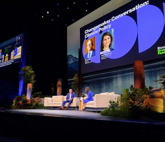 Harrell and Inslee Tout Climate Work as Seattle Hosts Bloomberg Summit
