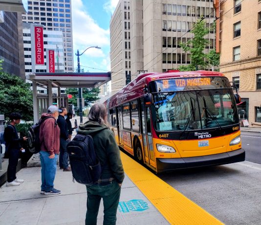 RapidRide G Bus Ridership Starts Strong and Is Trending Upward