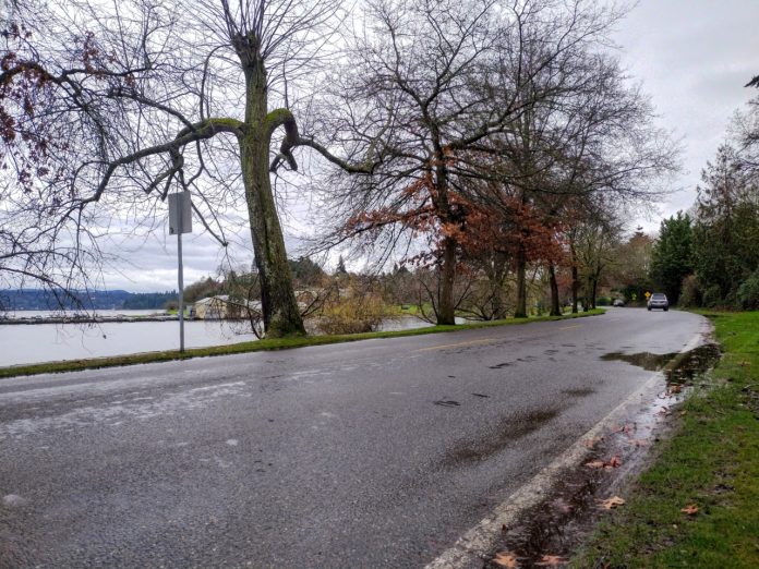 Lake Washington Boulevard