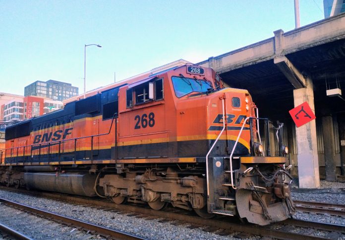 BNSF A BNSF train comes through King Street Station