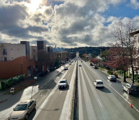 Aurora Avenue Bus Lanes to Turn 24/7 to Aid RapidRide E Riders Aurora Ave N from a pedestrian bridge near Fremont on a clear day, looking north