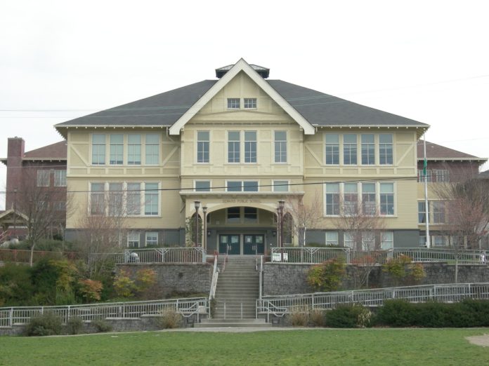 Seattle_-_Seward_School_01