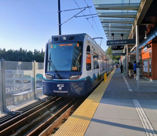 Council Committee Rejects Bid to Add Red Tape to Light-Rail Permitting