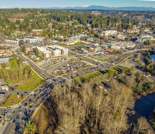 Bothell Drops Parking Mandates, Legalizes Neighborhood Corner Stores Citywide