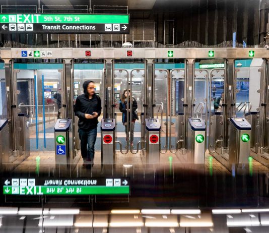 Sound Transit Leaders Plan to Give Fare Gates a Closer Look
