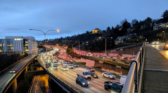 Op-Ed: Revive I-5 Is the Missed Off-Ramp from Car Dependence The I-5 view from the Lakeview Boulevard bridge looking north with bumper to bumper traffic at dusk.